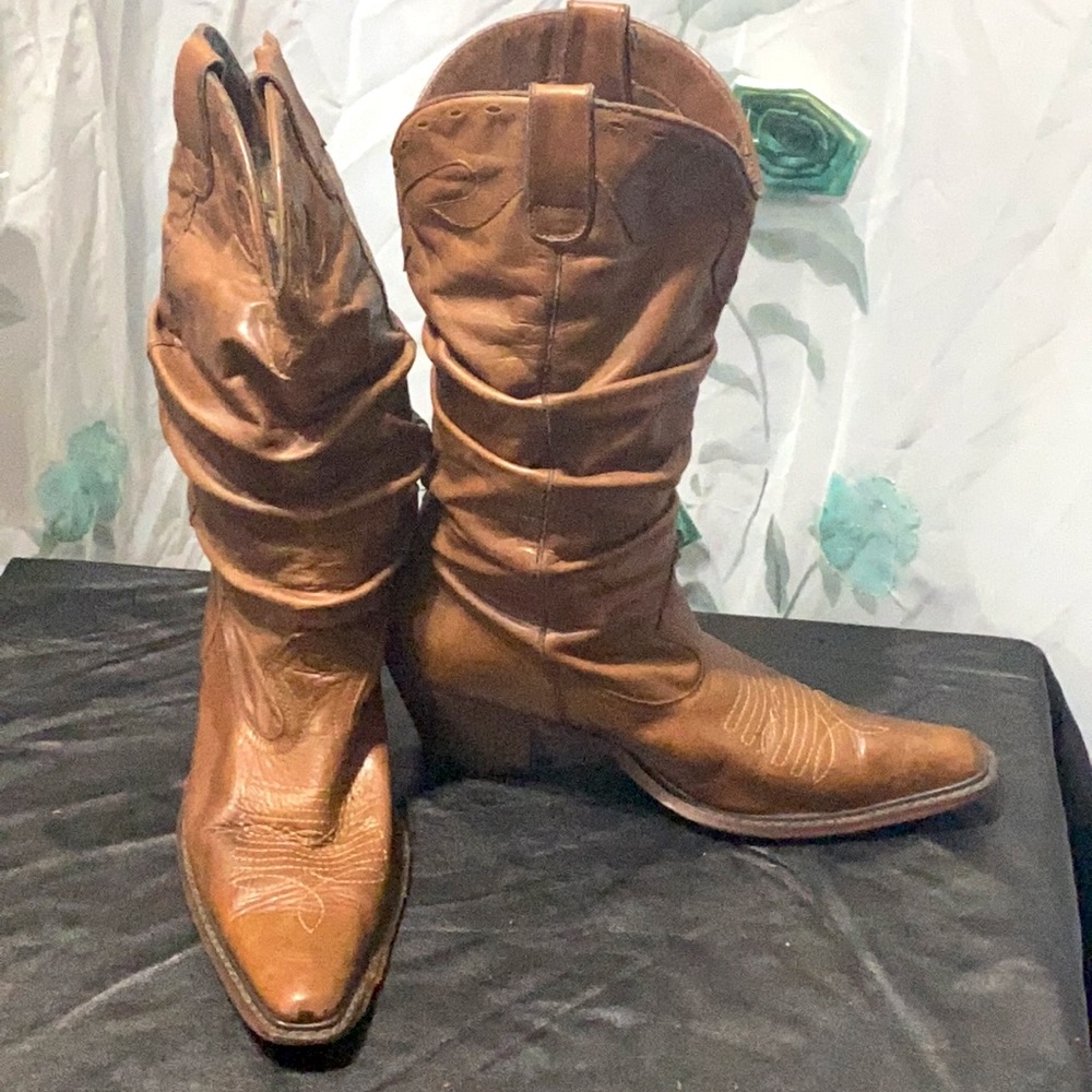 STEVE MADDEN VTG LEATHER COWGIRL BOOTS BROWN SZ 8 1/2, 2 3/4” HEEL,